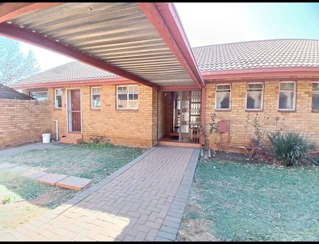 3 BEDROOM HOUSE TO LET IN VAALPARK